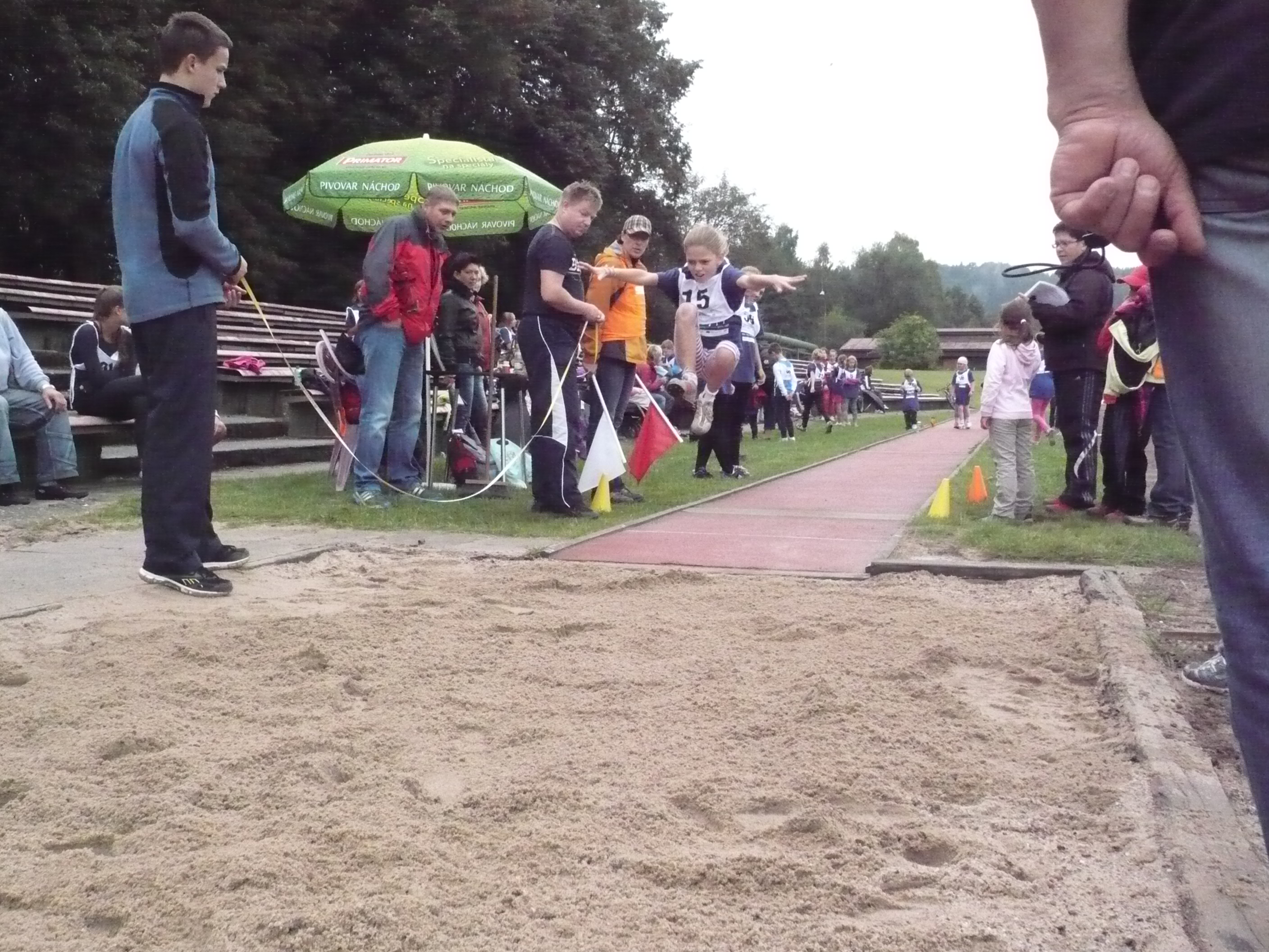 Atletika zari 13 008